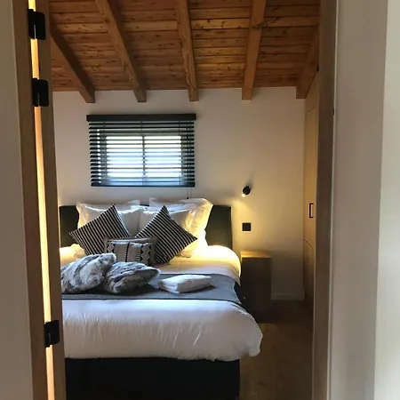Le De Chalet
